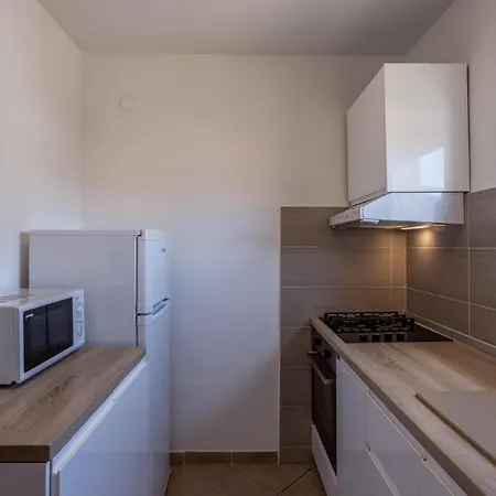 Spacious With Three Double Bedrooms Apartmán *