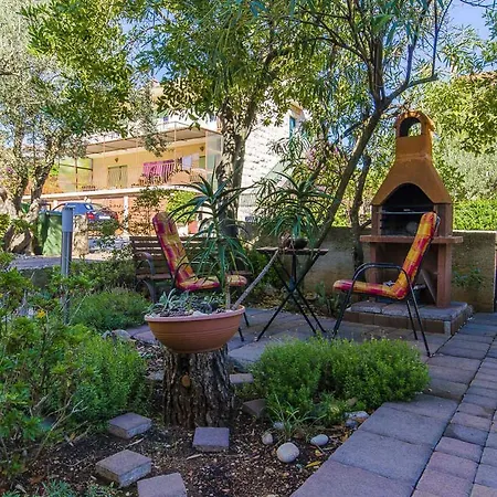 Spacious With Three Double Bedrooms Daire