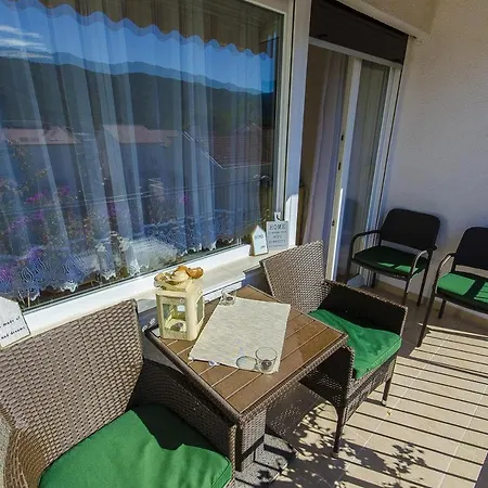 Spacious With Three Double Bedrooms Daire
